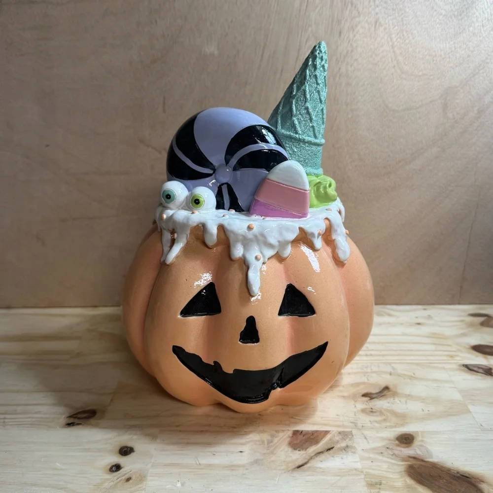 Summerween Halloween Pastel Pumpkin Jack O Lantern w Ice Cream, Frosting & Candy - Picture 1 of 3